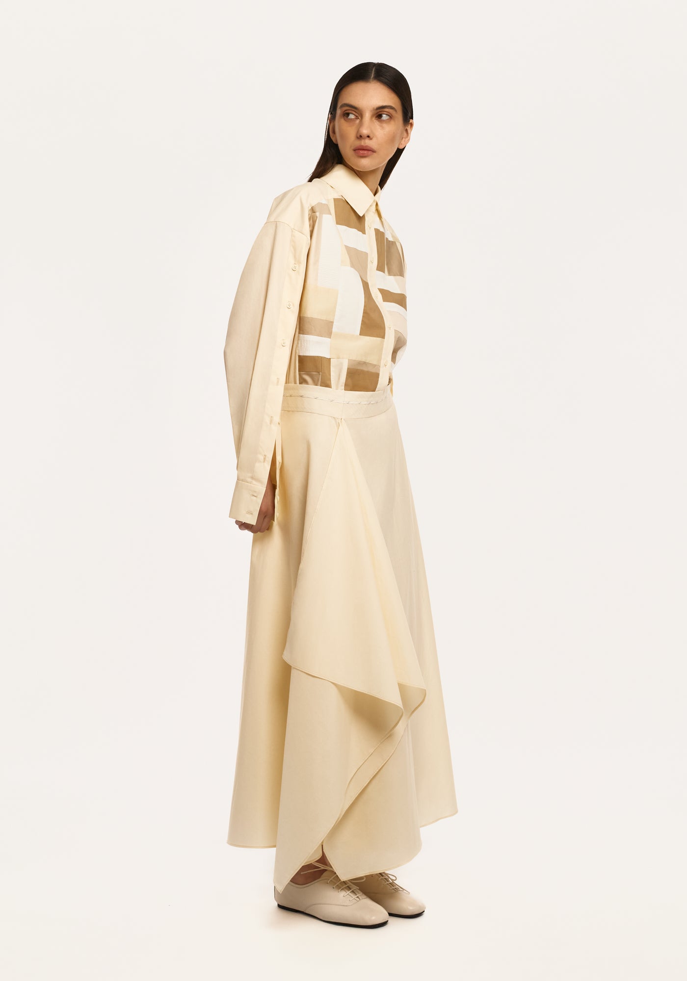 Vanilla dress with apron