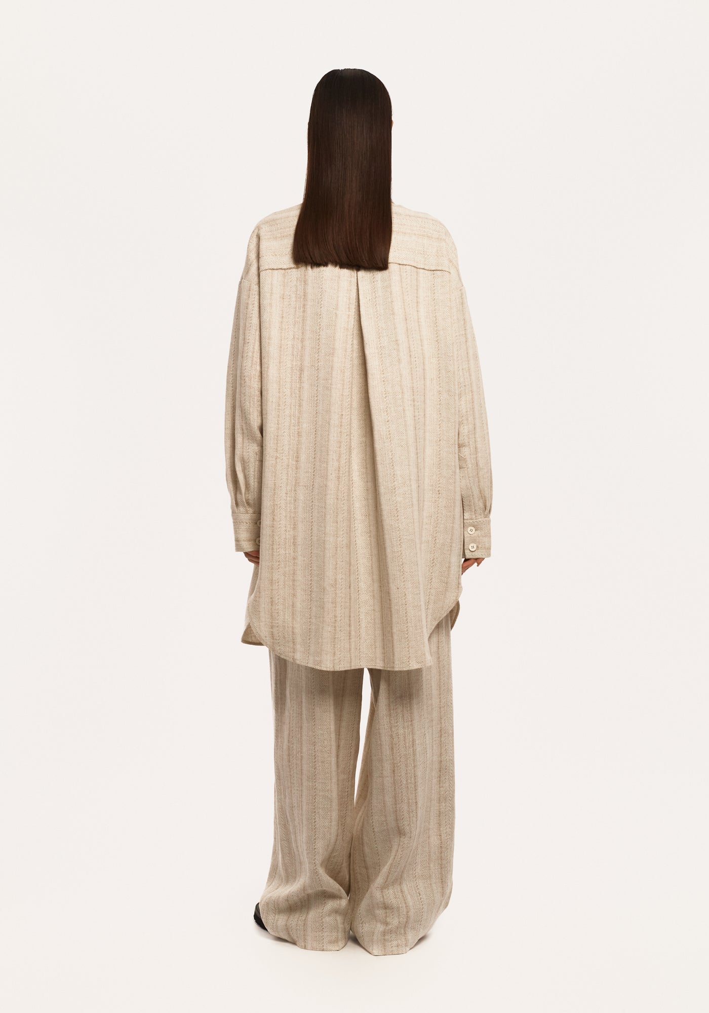 Grey-beige pants on the corsage belt