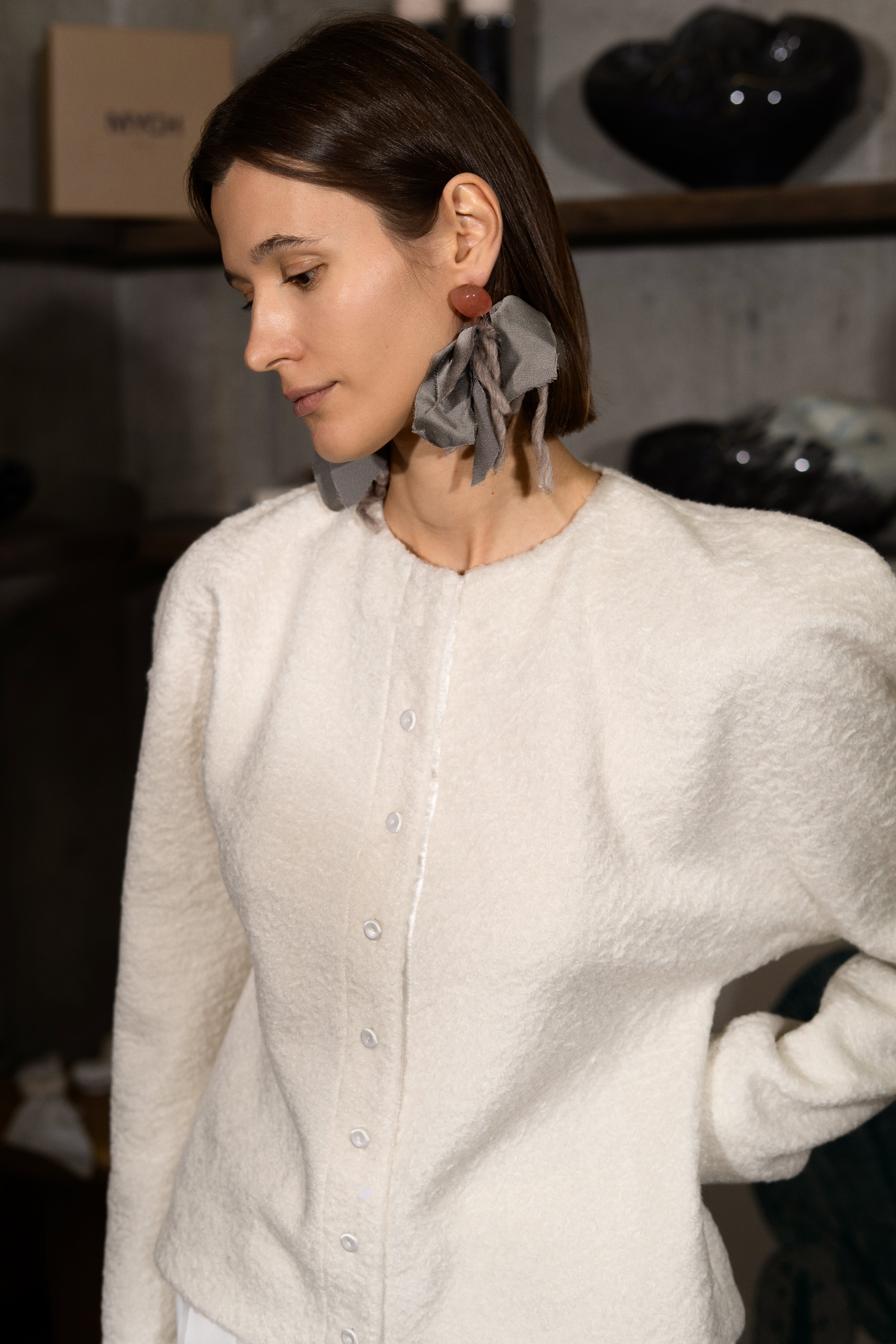 Grey earrings with quartz