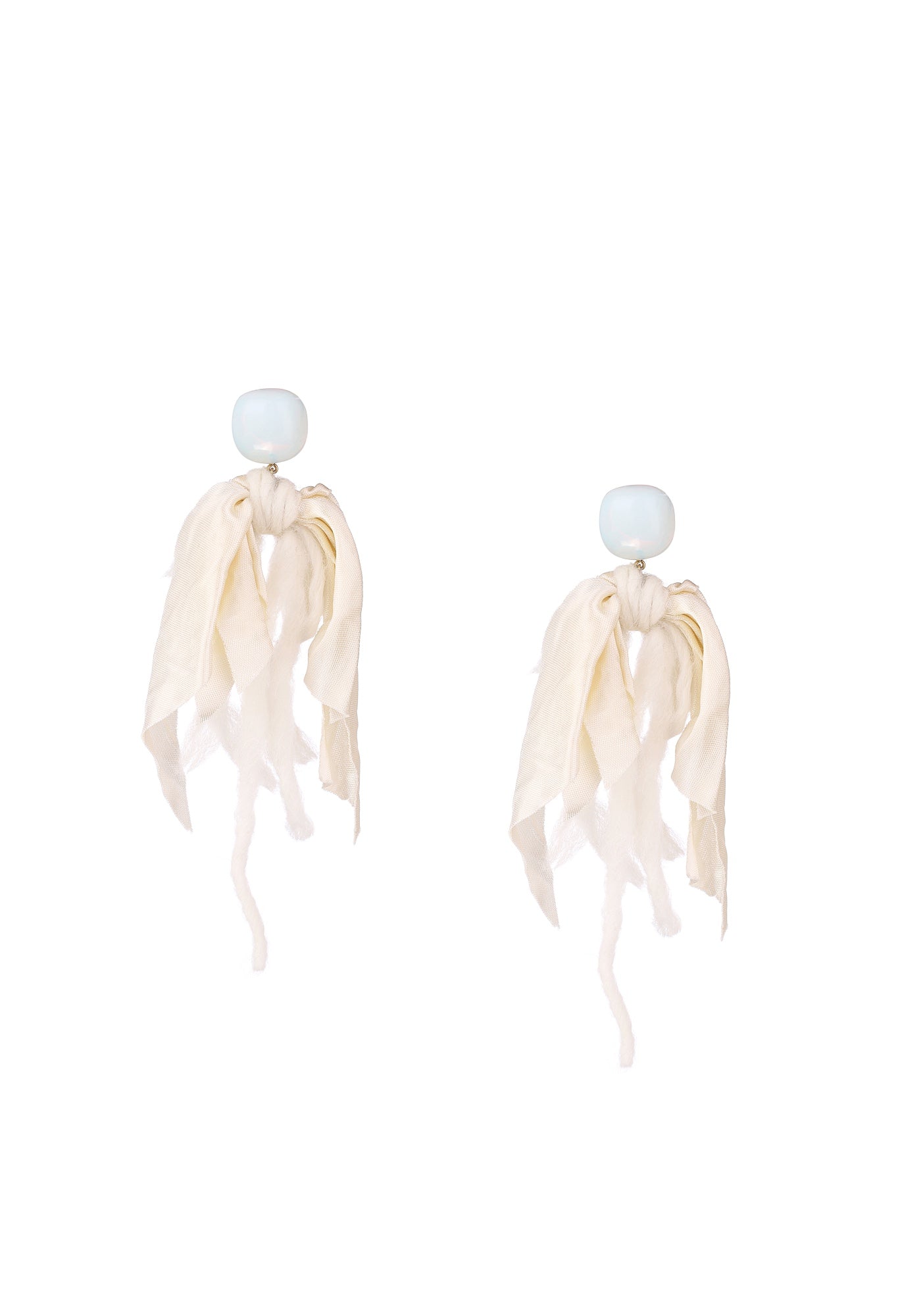 Cream earrings with moonstone