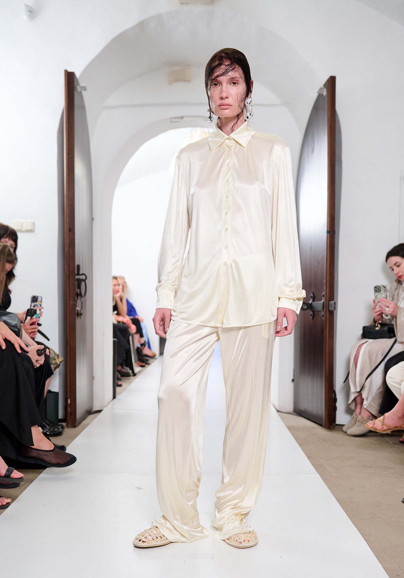 Milky silk knit trousers