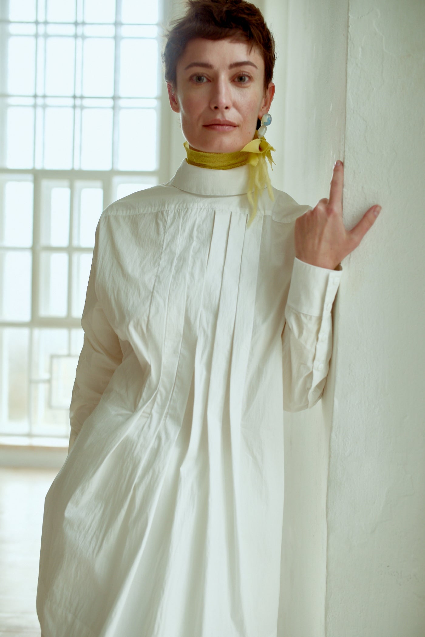 White mini dress-shirt