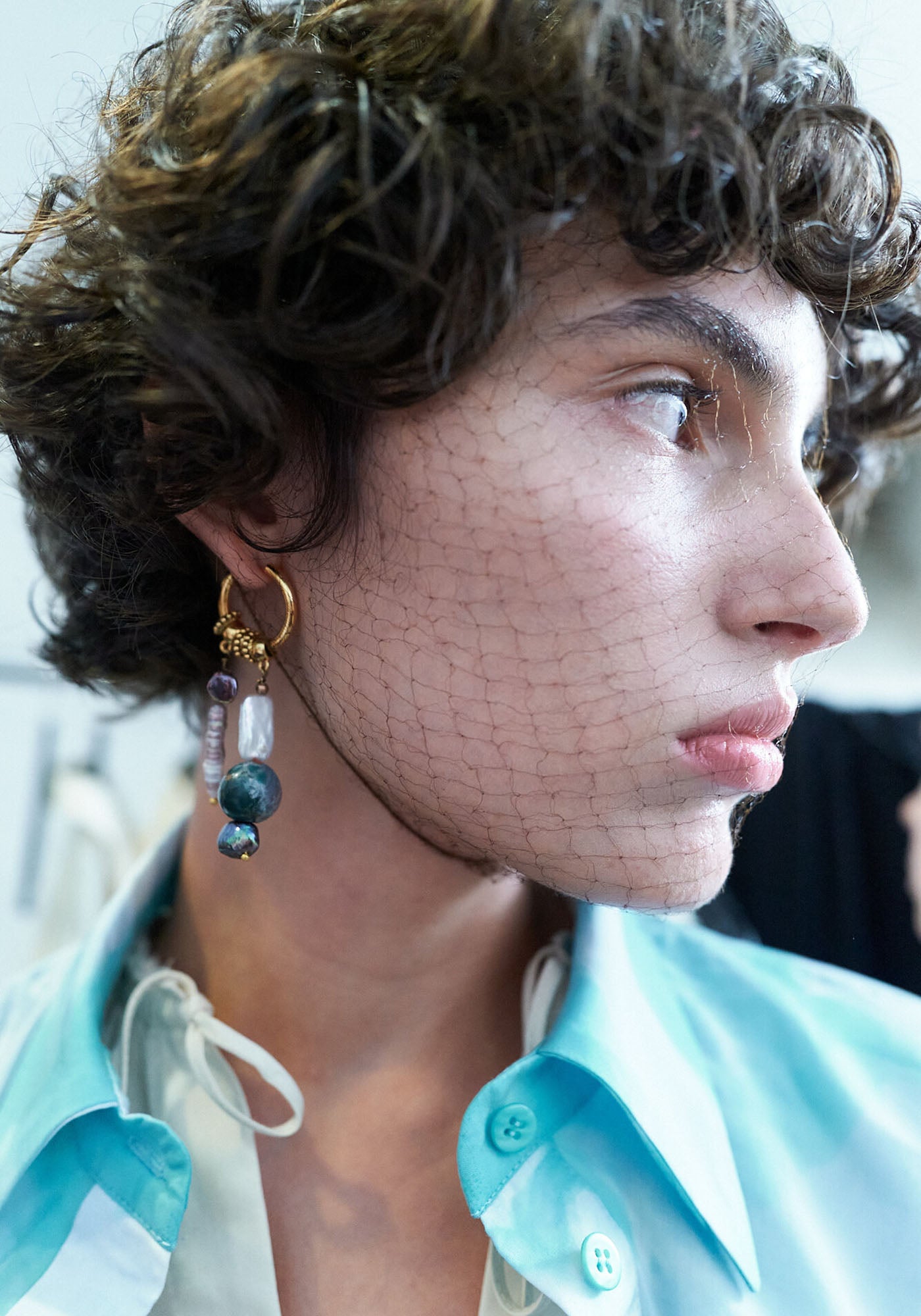 Golden earrings with 2 pendants