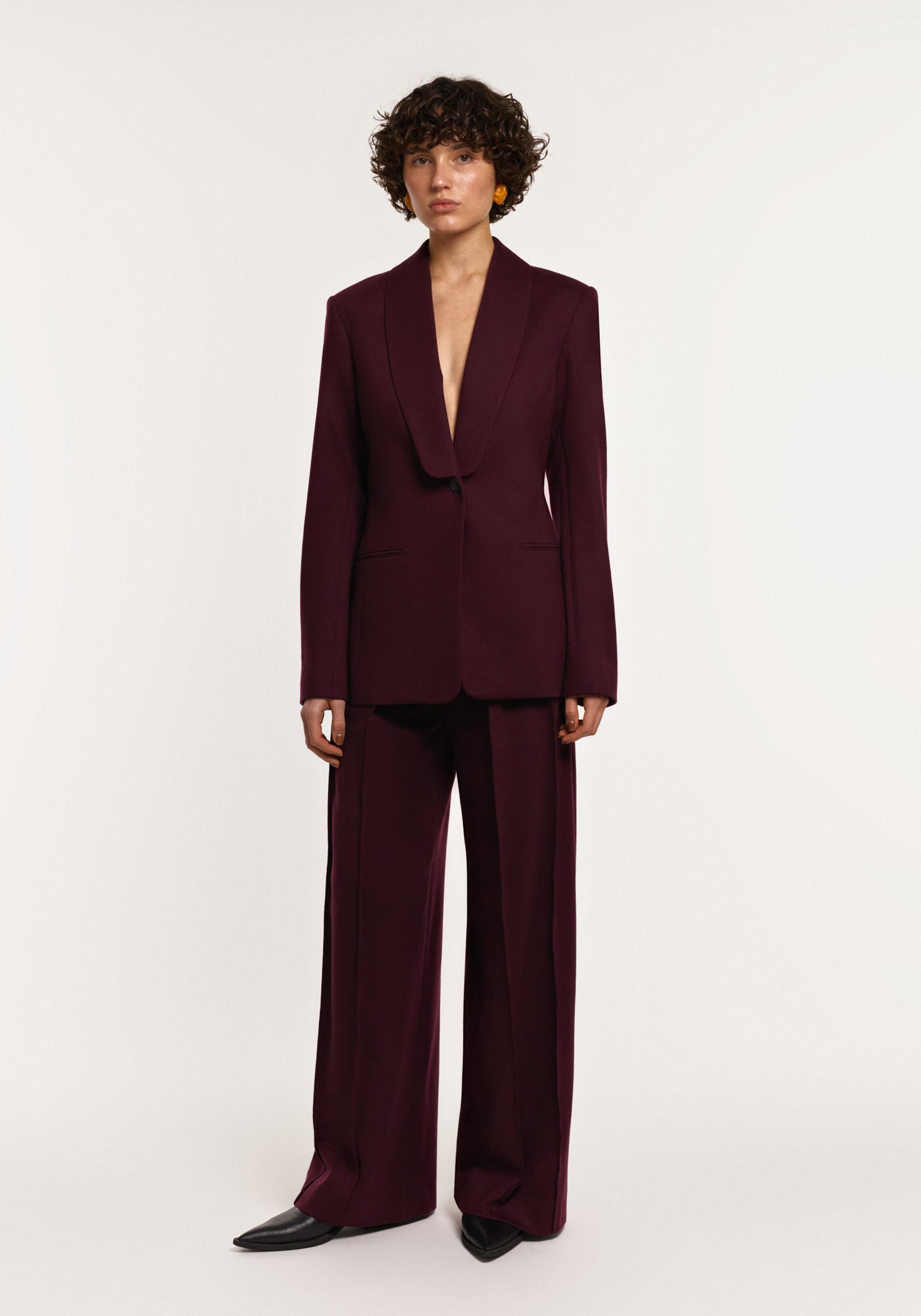 Bordeaux pants with silk belt