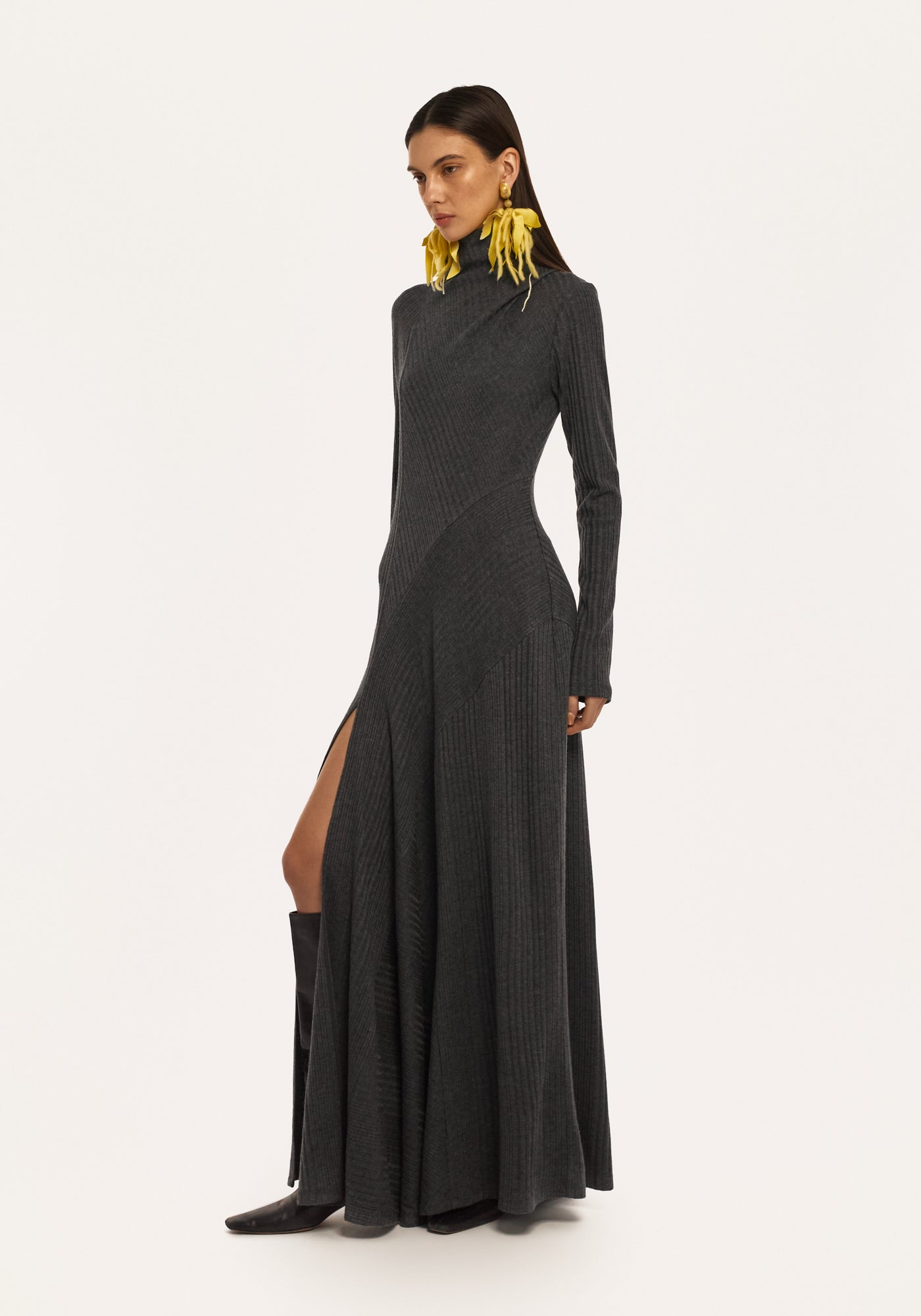 Grey knitted asymmetric dress