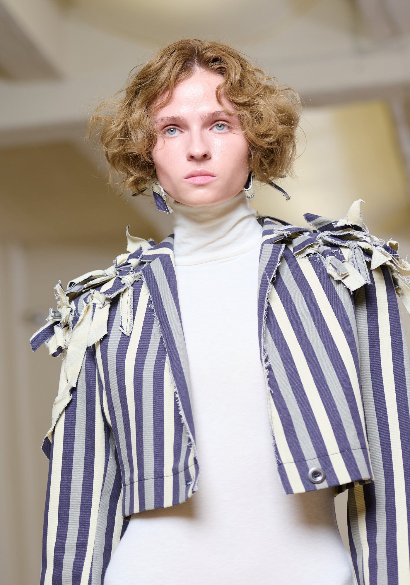 Striped crop-jacket