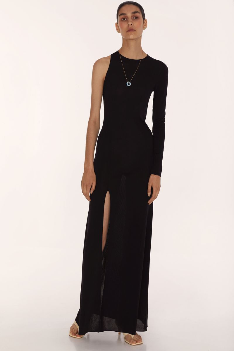 Black maxi one-shoulder dress